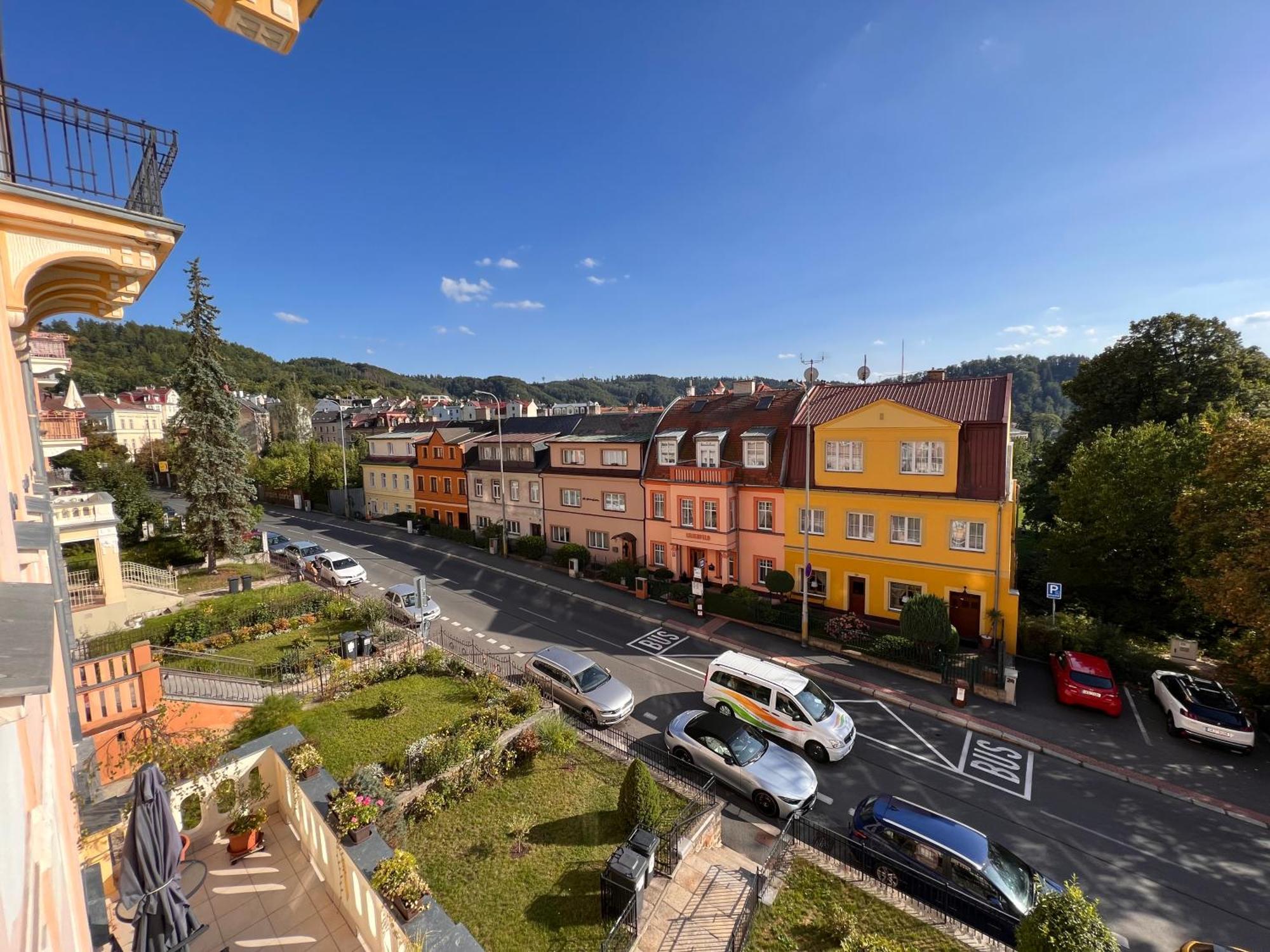Jurincom Apartments Na Vyhlidce Karlovy Vary Extérieur photo